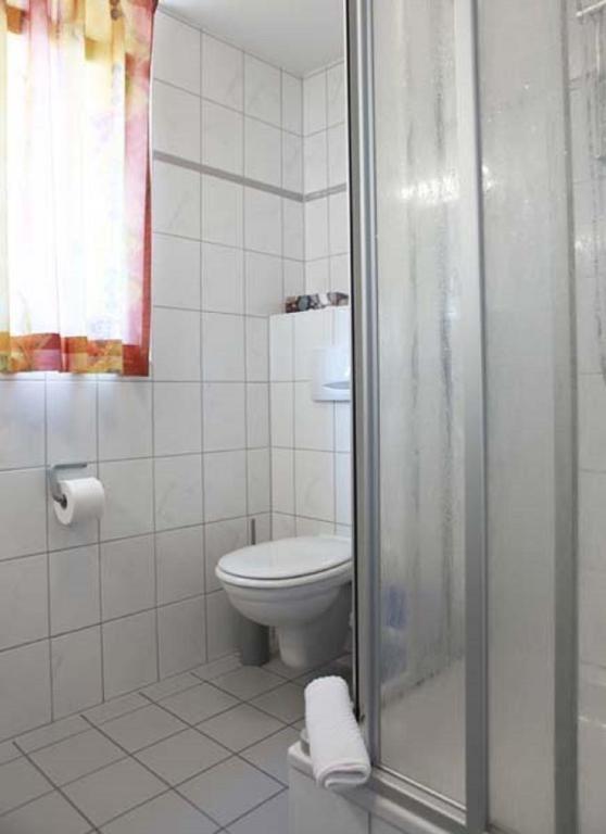 Hotel Wetterau - Self-Check-In Wölfersheim Esterno foto