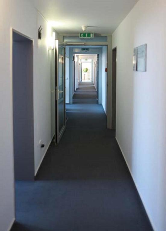 Hotel Wetterau - Self-Check-In Wölfersheim Esterno foto