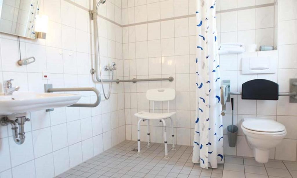 Hotel Wetterau - Self-Check-In Wölfersheim Esterno foto